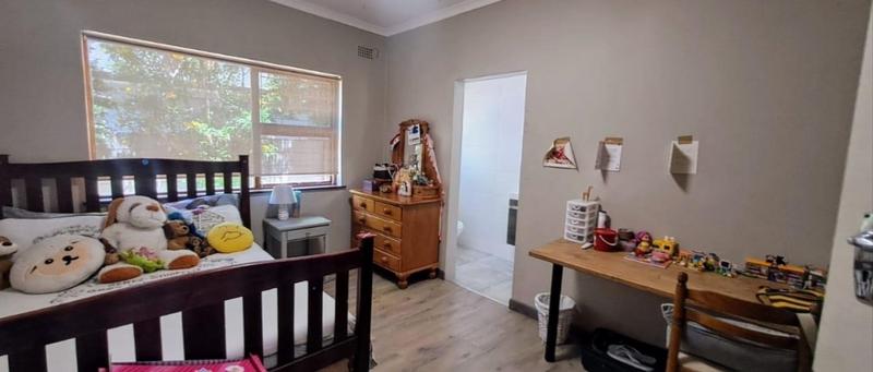 4 Bedroom Property for Sale in Amandelrug Western Cape